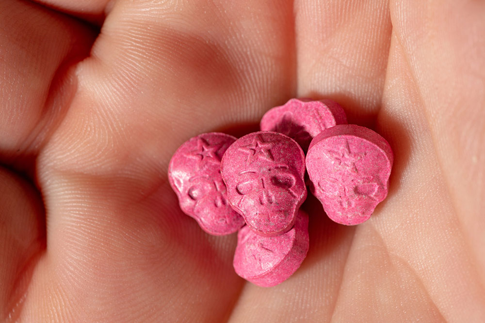 Is Ecstasy Addictive? 9 Signs of Ecstasy Abuse